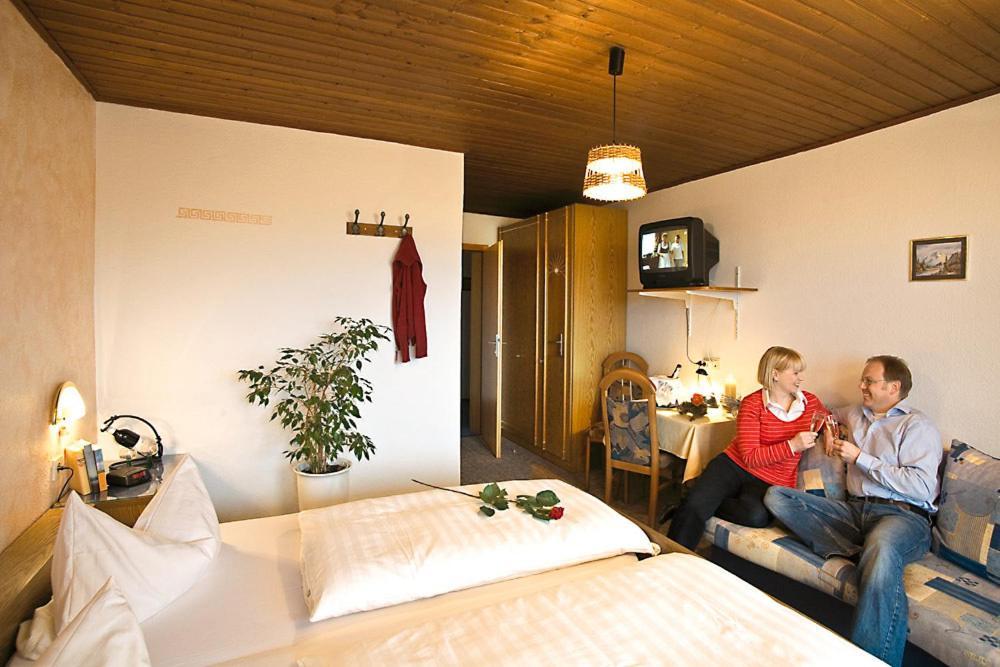 Landhotel Weingarten Haibach  Bagian luar foto
