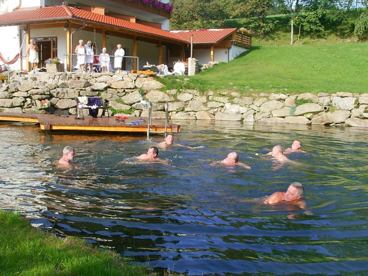 Landhotel Weingarten Haibach  Bagian luar foto
