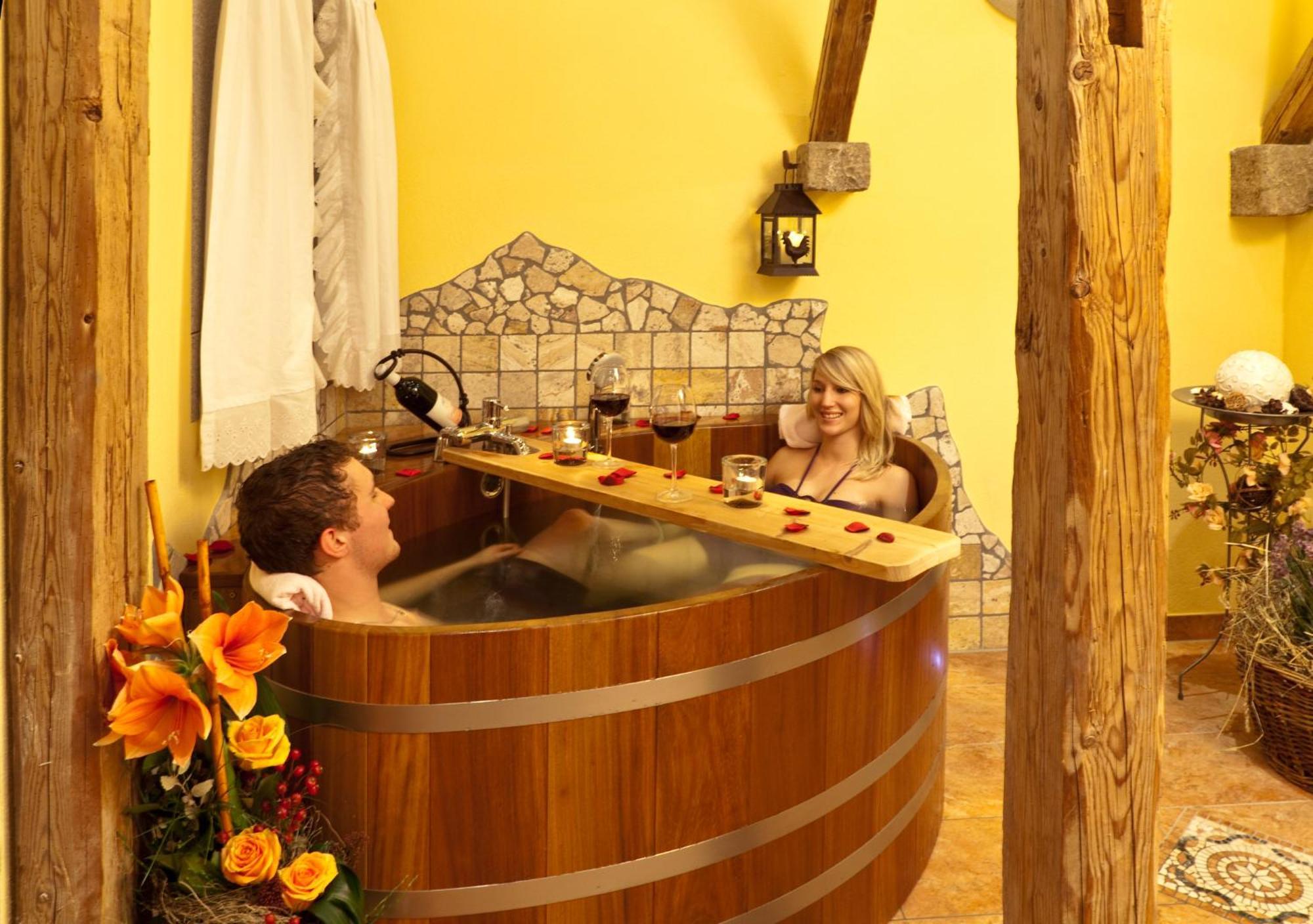 Landhotel Weingarten Haibach  Bagian luar foto